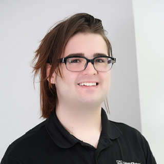 Hunter Halloran's headshot